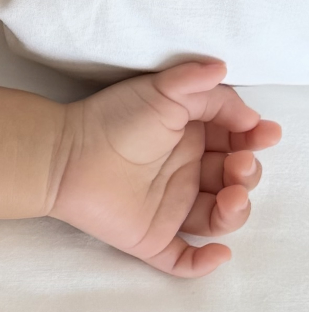 子どもが多指症と診断されたら｜これからどうなる？親が知っておきたいこと